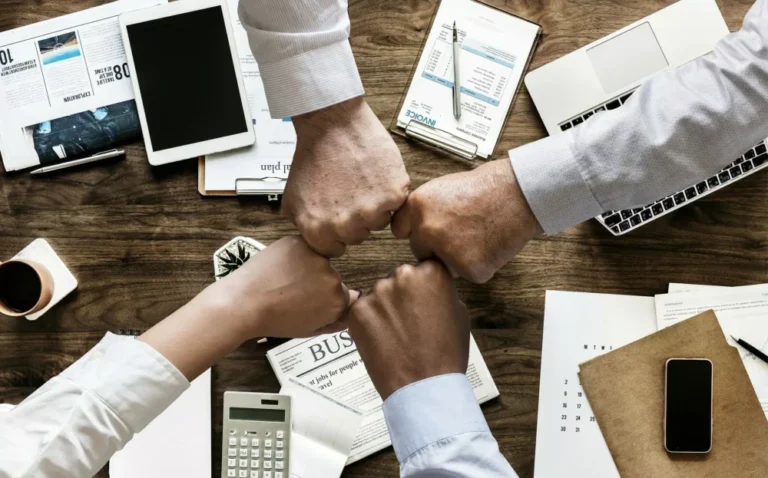 Le manager face au conflit : 3 leviers systémiques pour sortir de l&rsquo;impasse